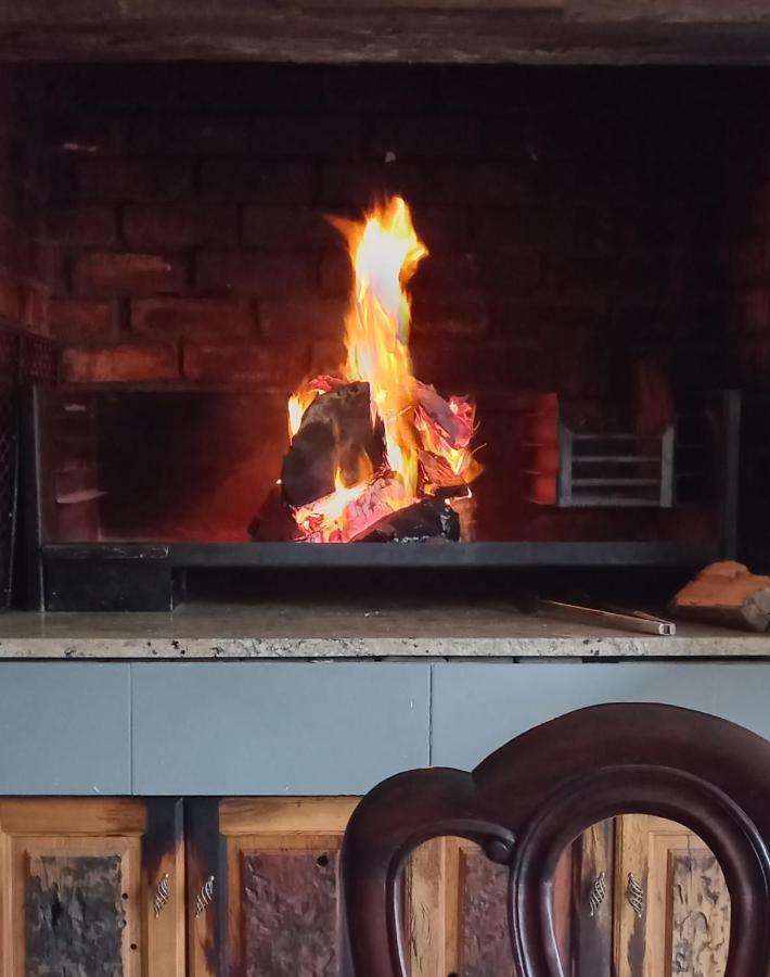 The Wooden Leg Guesthouse Kleinmond ภายนอก รูปภาพ