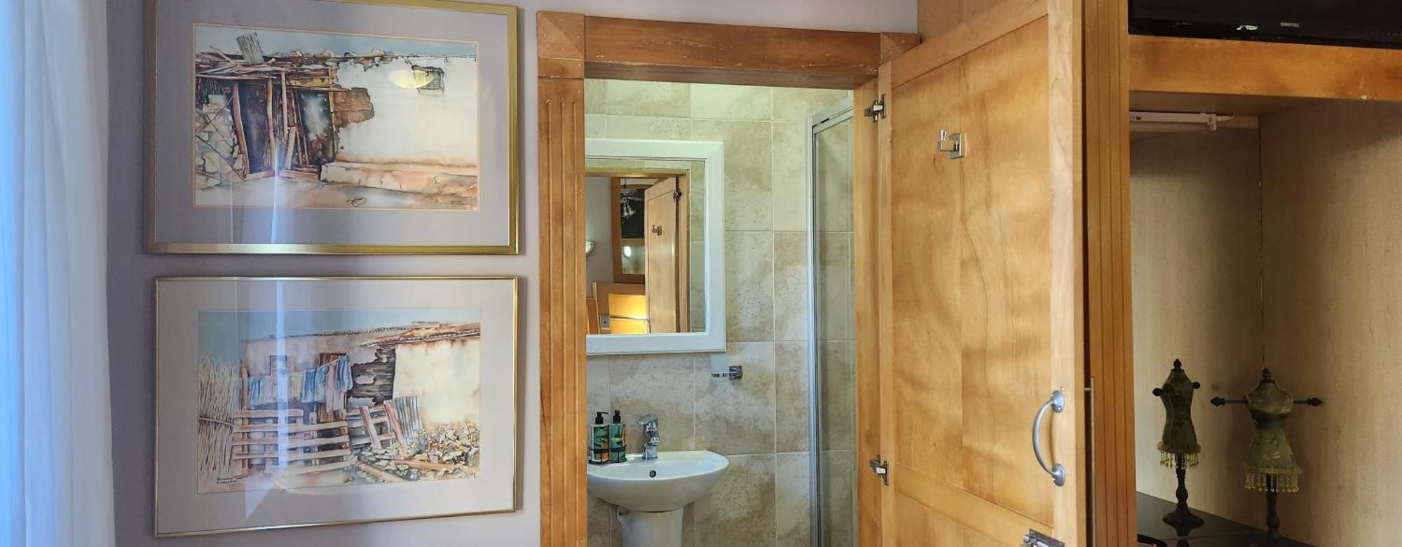 The Wooden Leg Guesthouse Kleinmond ภายนอก รูปภาพ